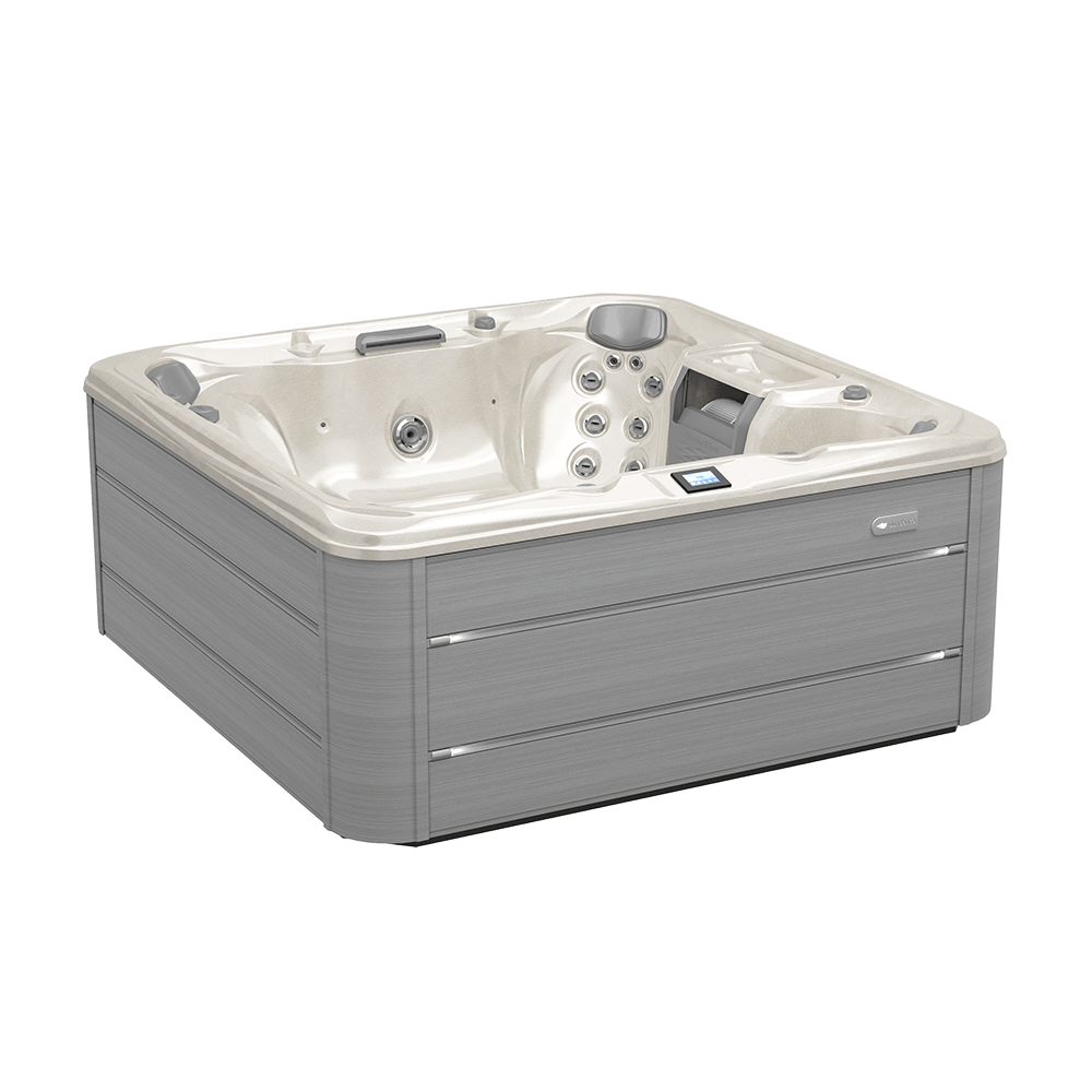 Chelsee® – 780™ Series | With room for up to seven adults, the