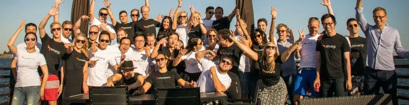 haiilo together at a summer party