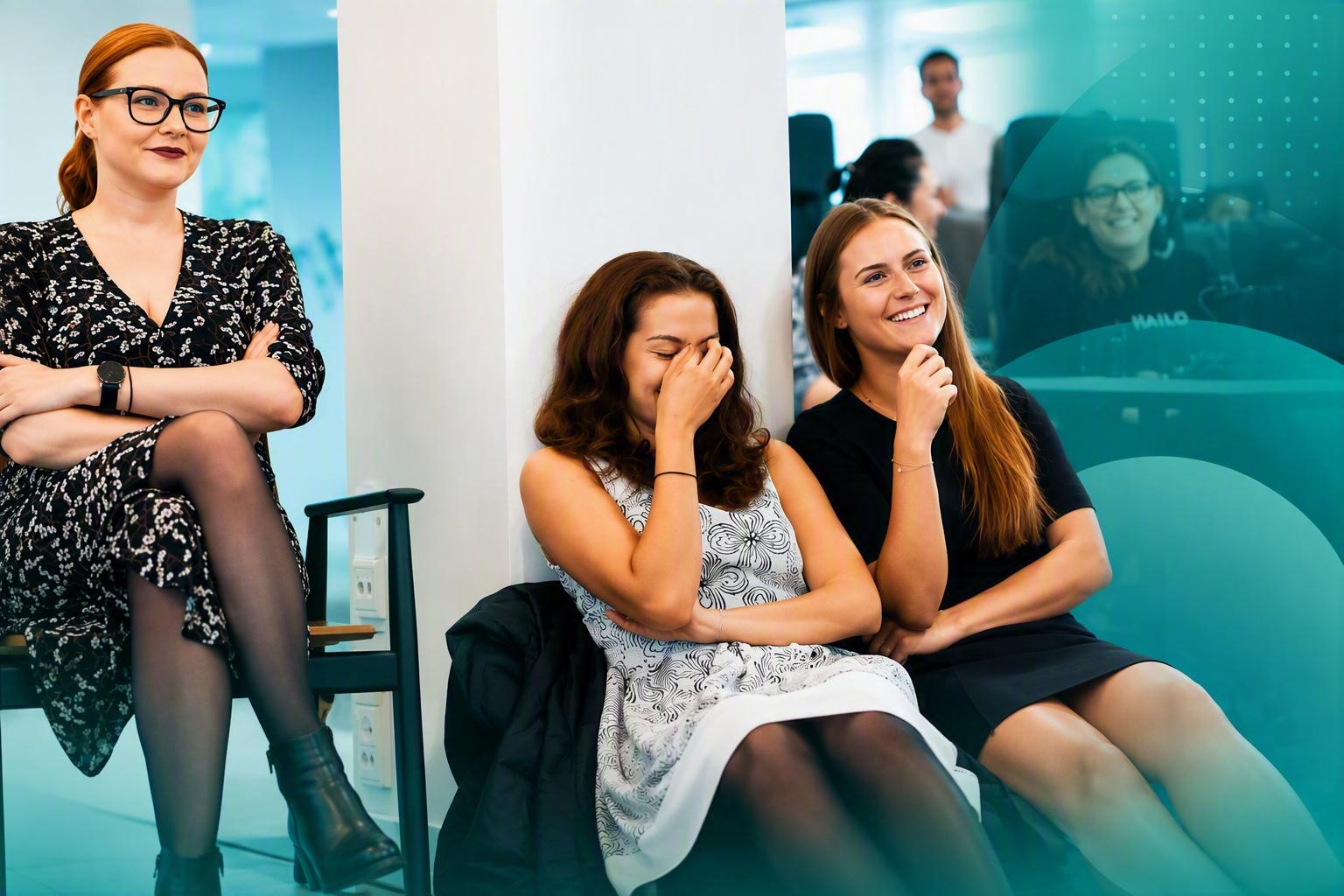 Employees and managers discussing workplace goals during a team meeting, demonstrating effective communication with managers and collaboration at work.