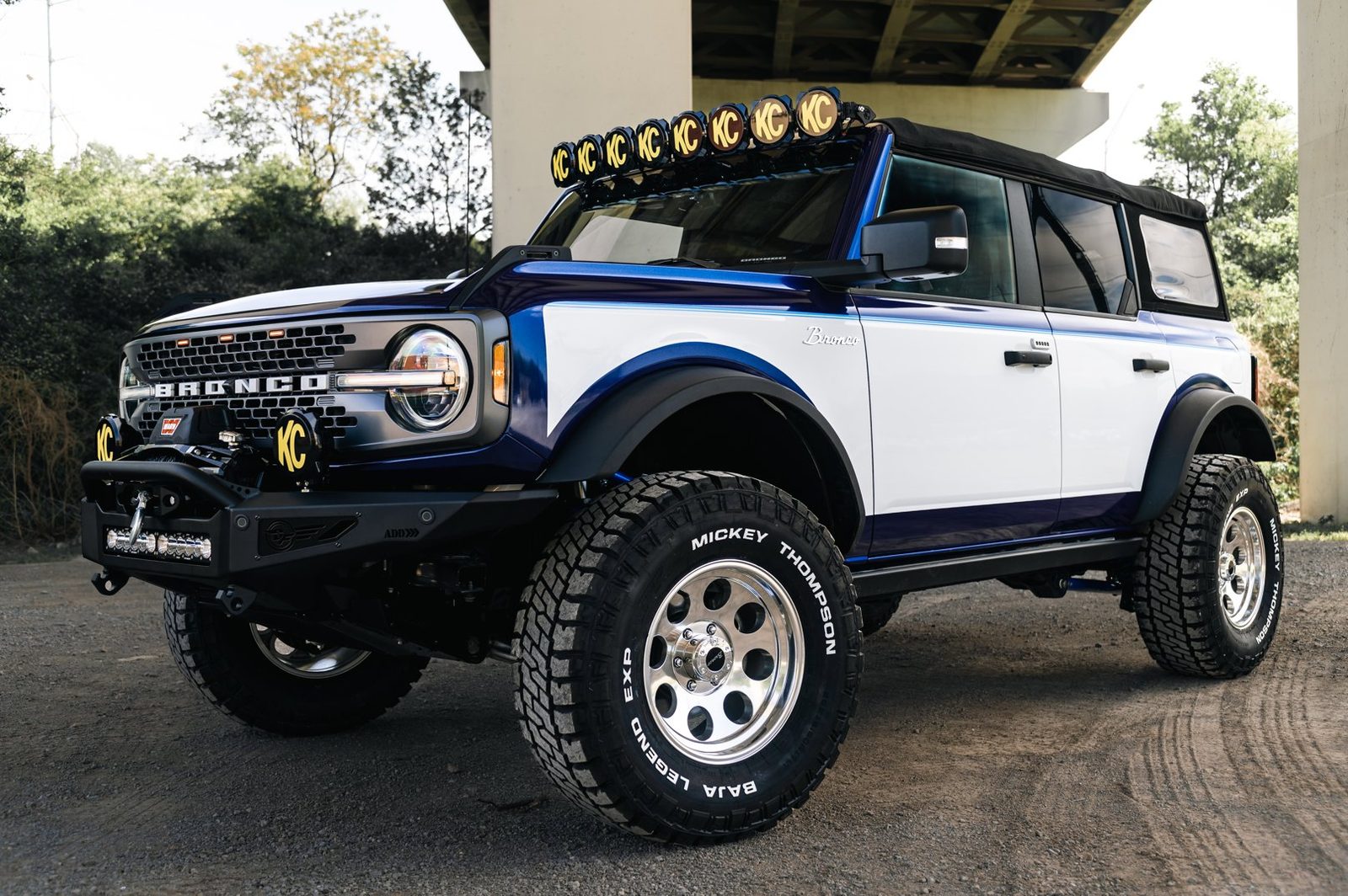 Lifted Ford Bronco on ProComp 17 inch wheels and 35 inch Baja Legends, Nashville