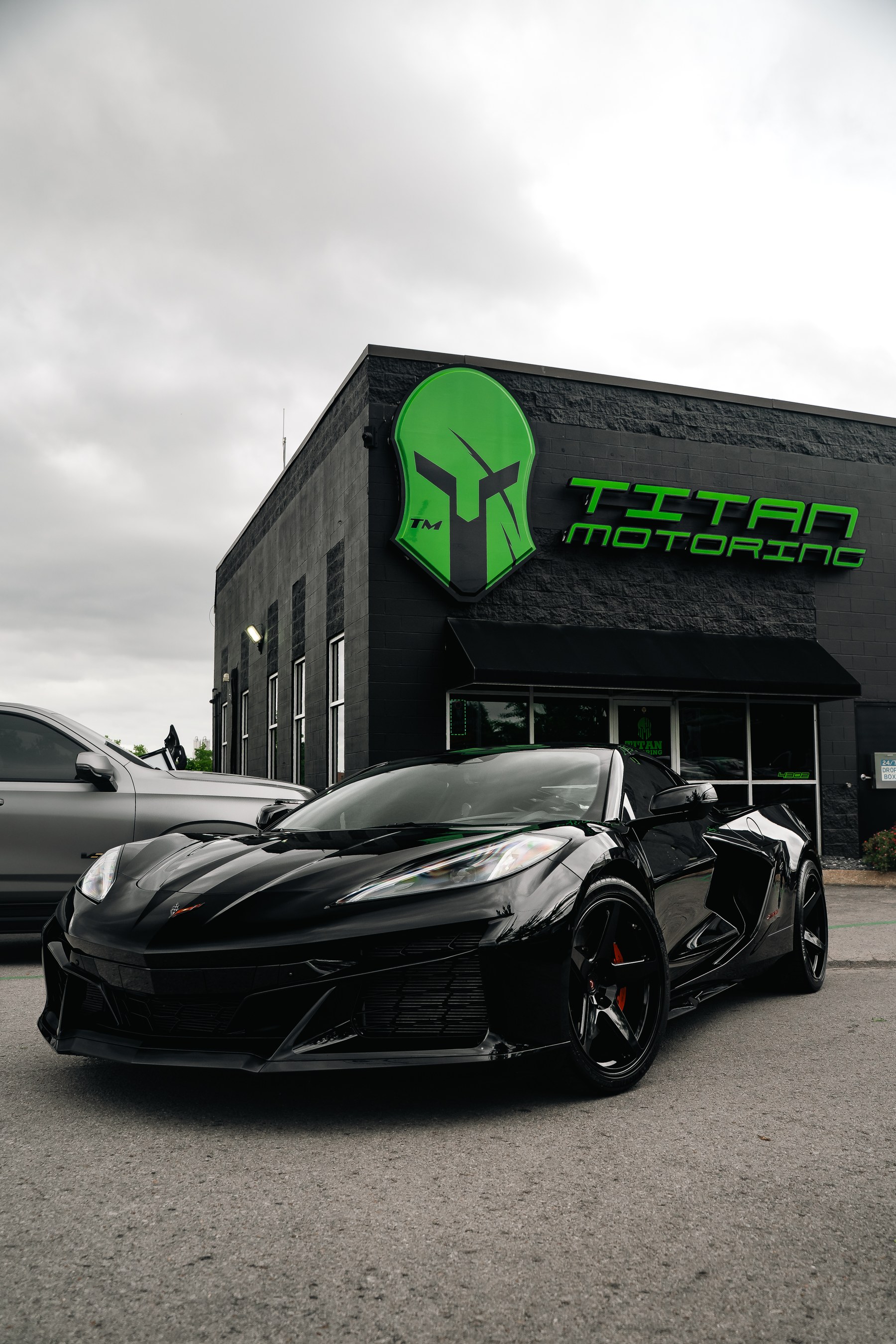 Corvette C8 Z06 with carbon aero package and Vossen GNS-01 wheels
