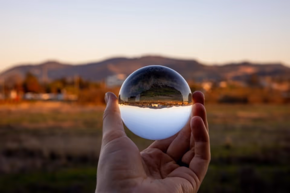 Strategic Insights into an Evolving Economic Narrative