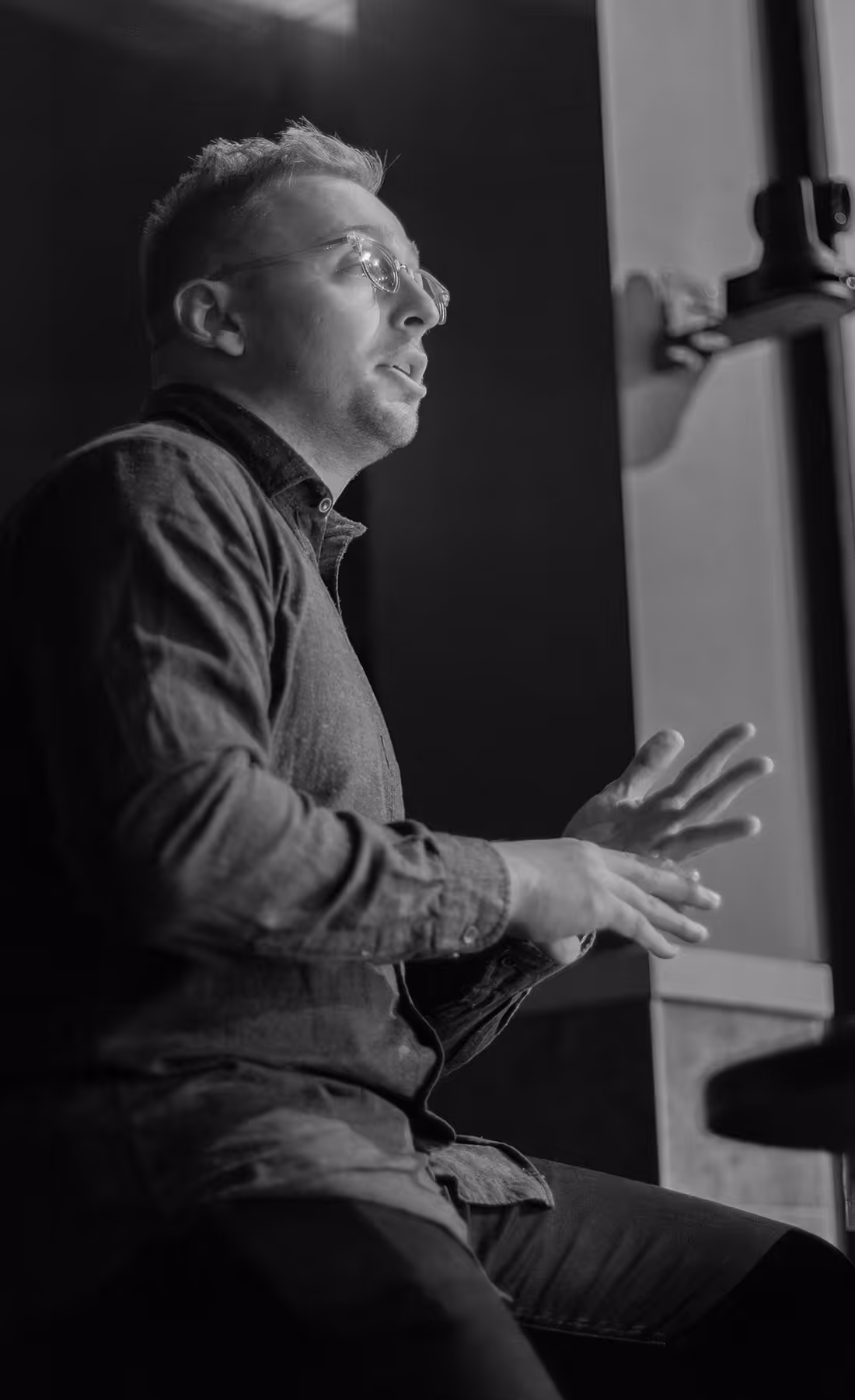 Travis Adney of Lawrence & Schiller speaking at a speaking engagement