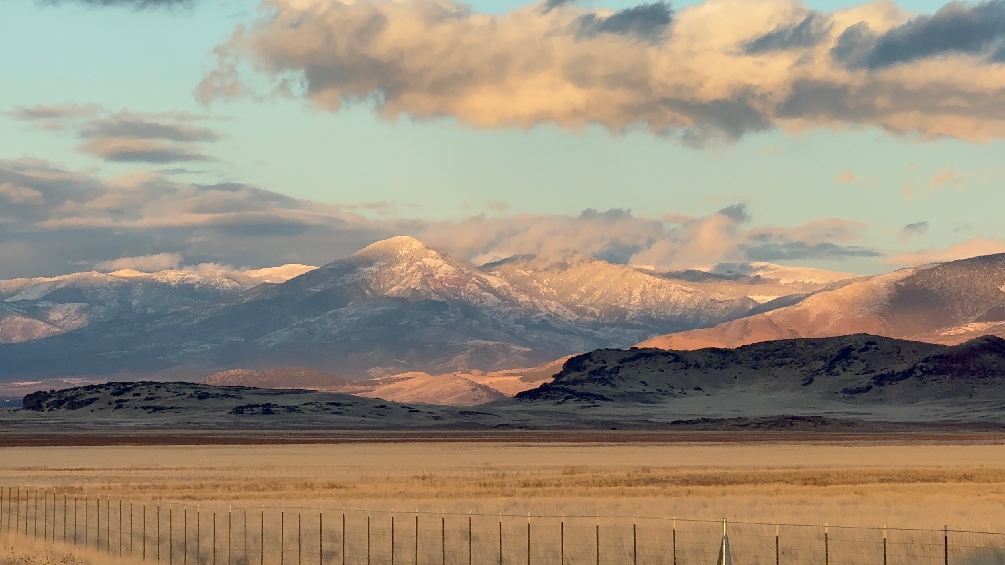 [background image] image of picturesque nearby location (for a bed & breakfast)