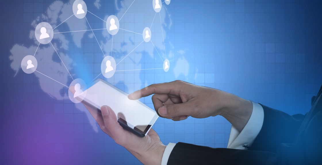 Multichannel outreach strategy dashboard showing LinkedIn automation, email outreach and lead generation workflows for business growth