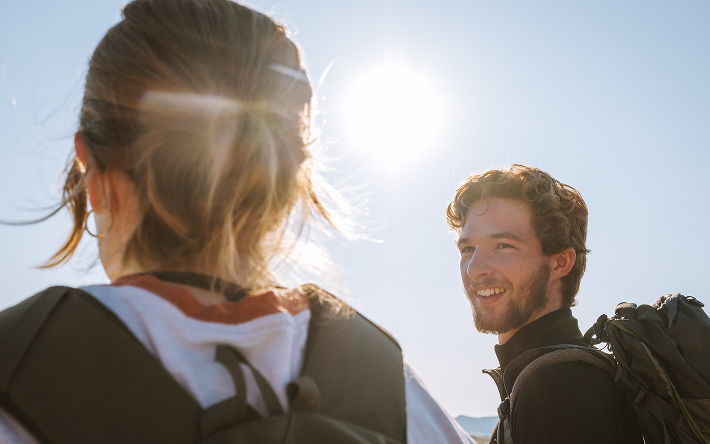 Man and women travelers