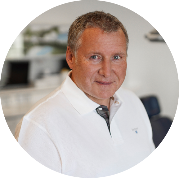 Porträt von Prof. ucz. Dr. med. dent. Dieter Eberhard – Arzt des Standorts Ingolstadt