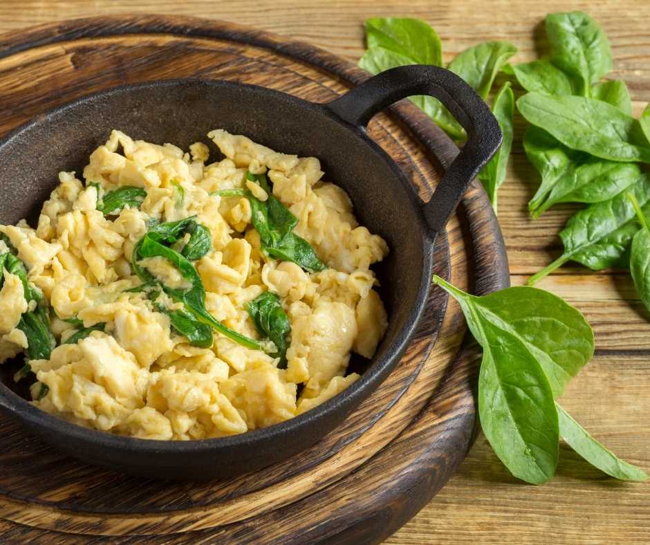 Egg & Spinach Scramble article cover from SheMed UK health library.