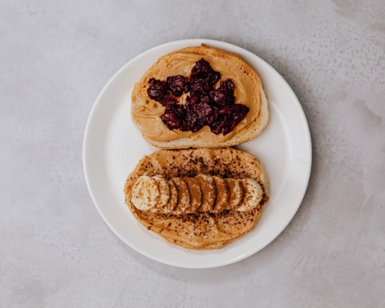 Handling Cravings article cover from SheMed UK health library.