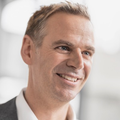 [headshot] image of customer (for a schools (k12))