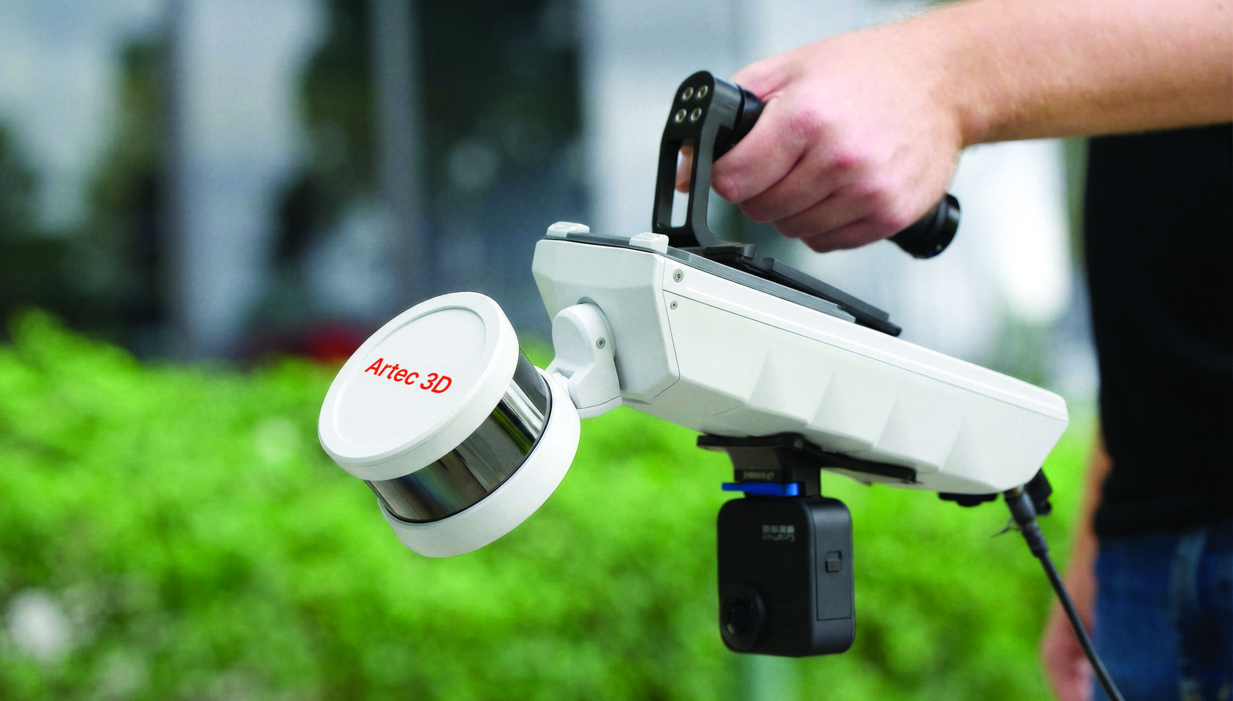 numérisation LiDAR à la main