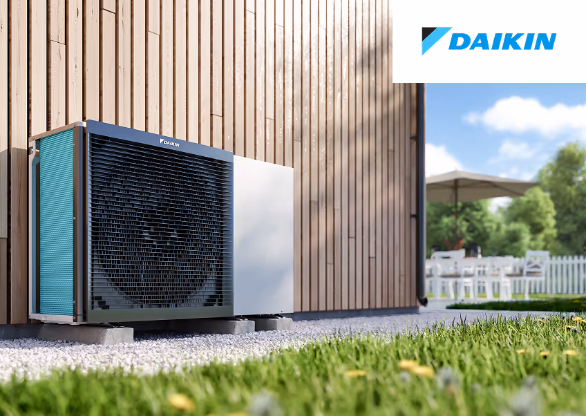Daikin Altherma 3M9-16 im Garten