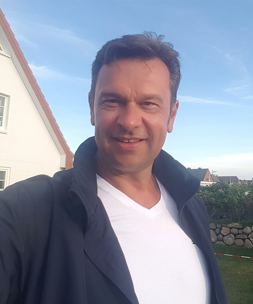 Schwarz-Weiß-Porträt von Josef Seitz