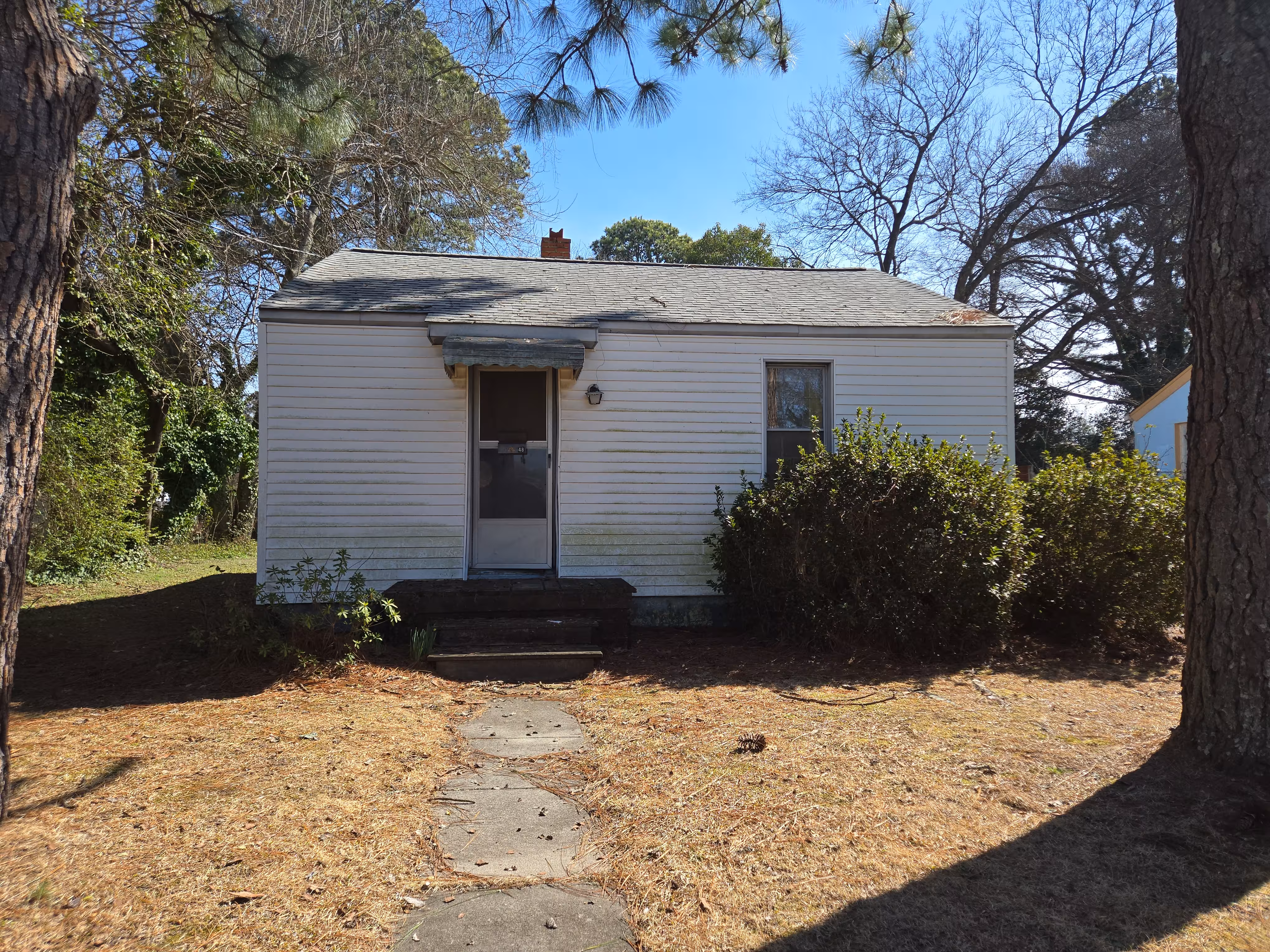 Single Family home in Portsmouth VA