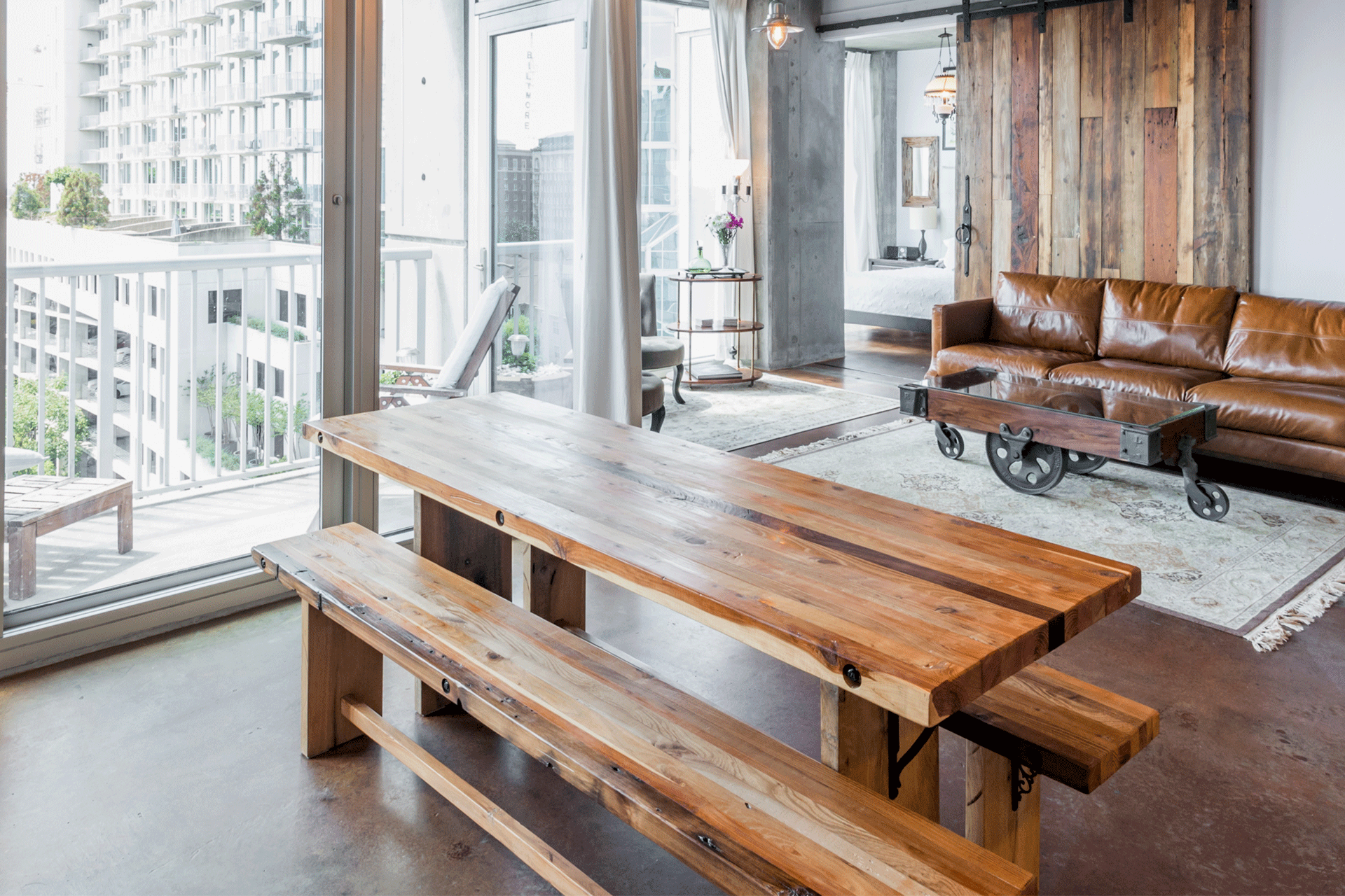 CUSTOM DINING SET