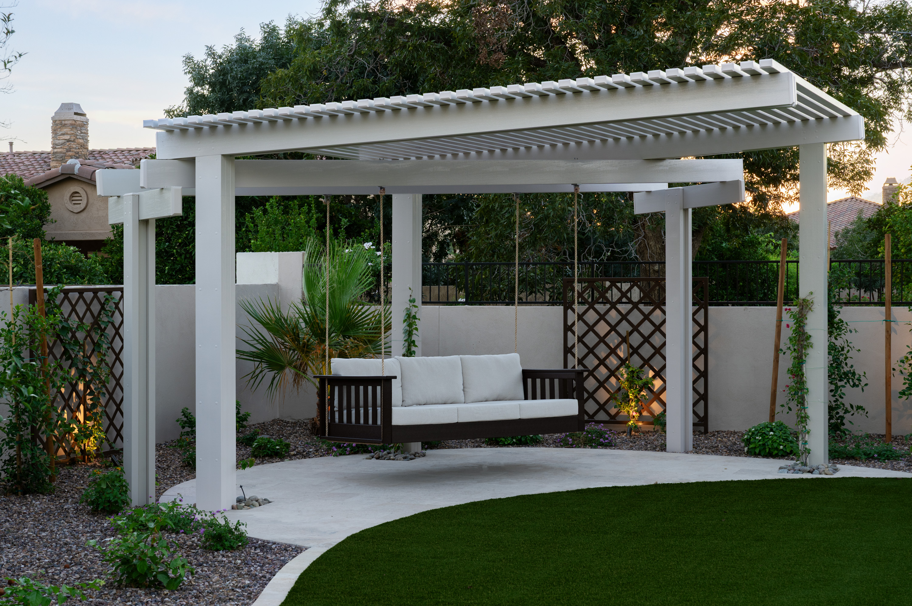 Spring vs. Fall Fertilizing in the Desert: What Phoenix Homeowners Need to Know