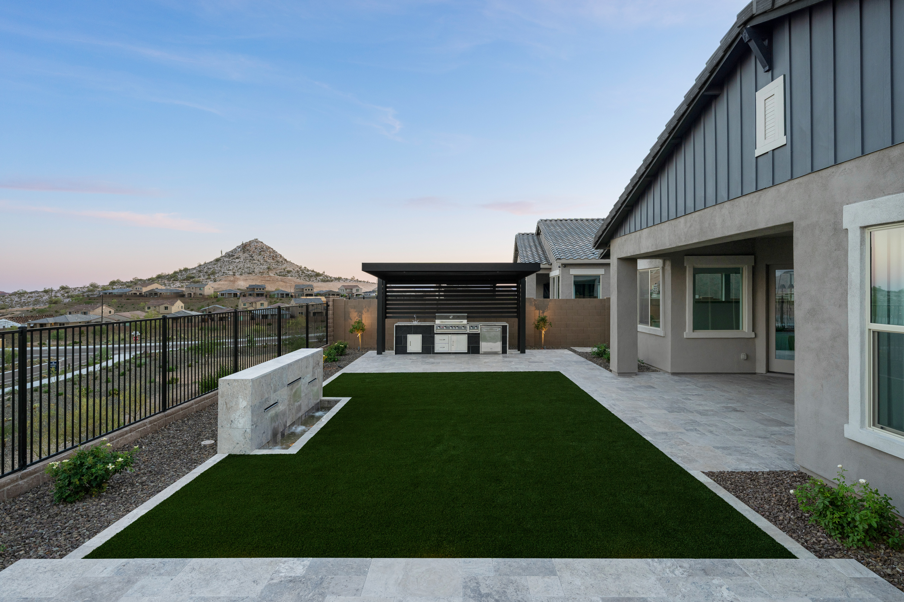 Built-in vs Freestanding Grills: Pros & Cons Of Each