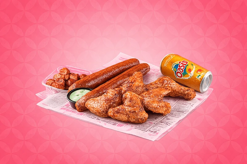 Menu ailes de poulet ou saucisse avec bananes plantain et boisson