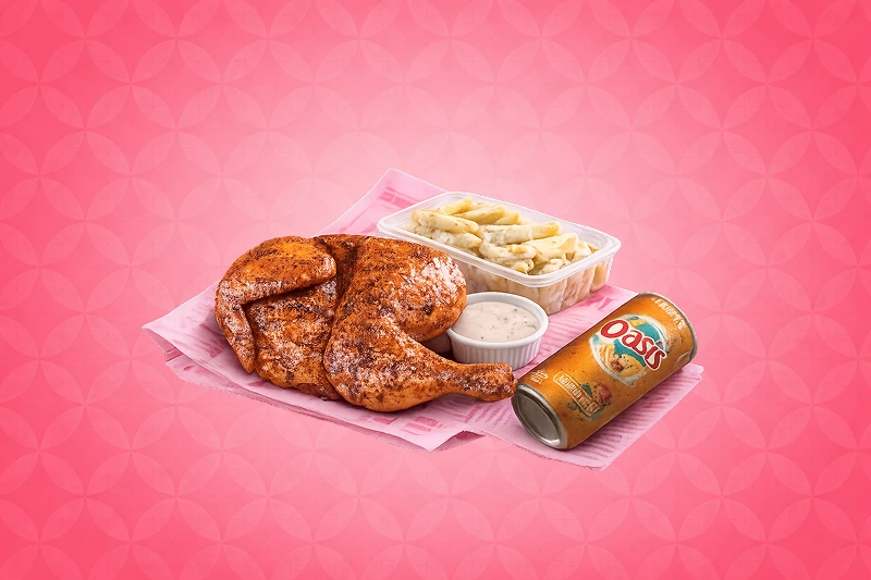 Menu demi poulet rôti avec penne à la crème et boisson