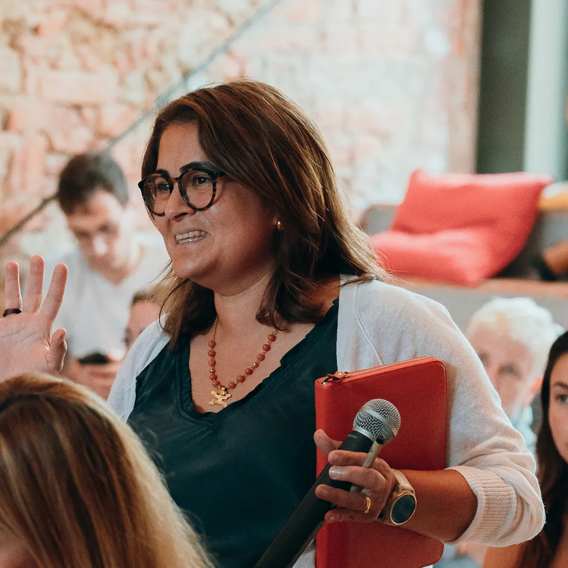 Portrait of Monica Altamirano speaking at Terras Tuscany
