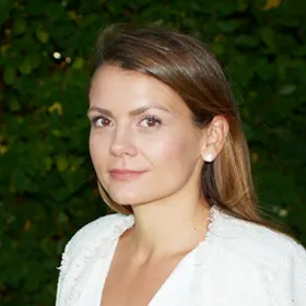 Portrait of Elena Zafirova CEO & Founder, Dionz.