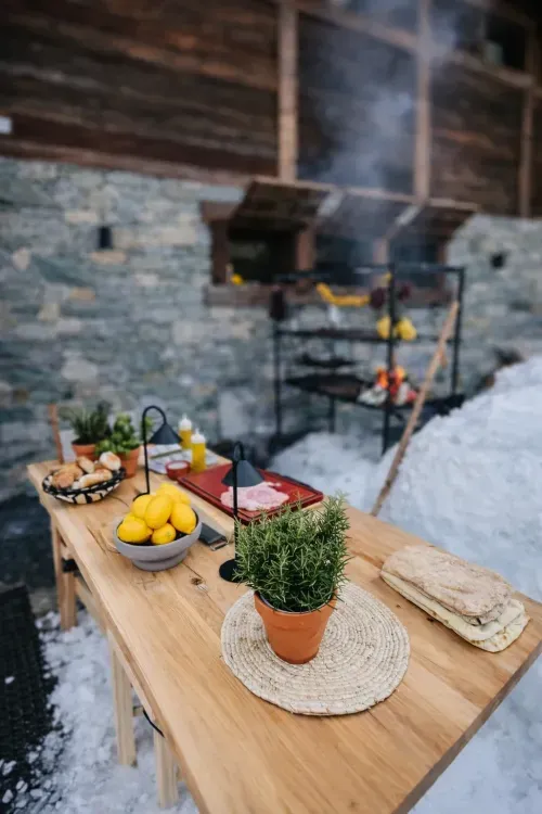 Pizca open-fire station in the Alps