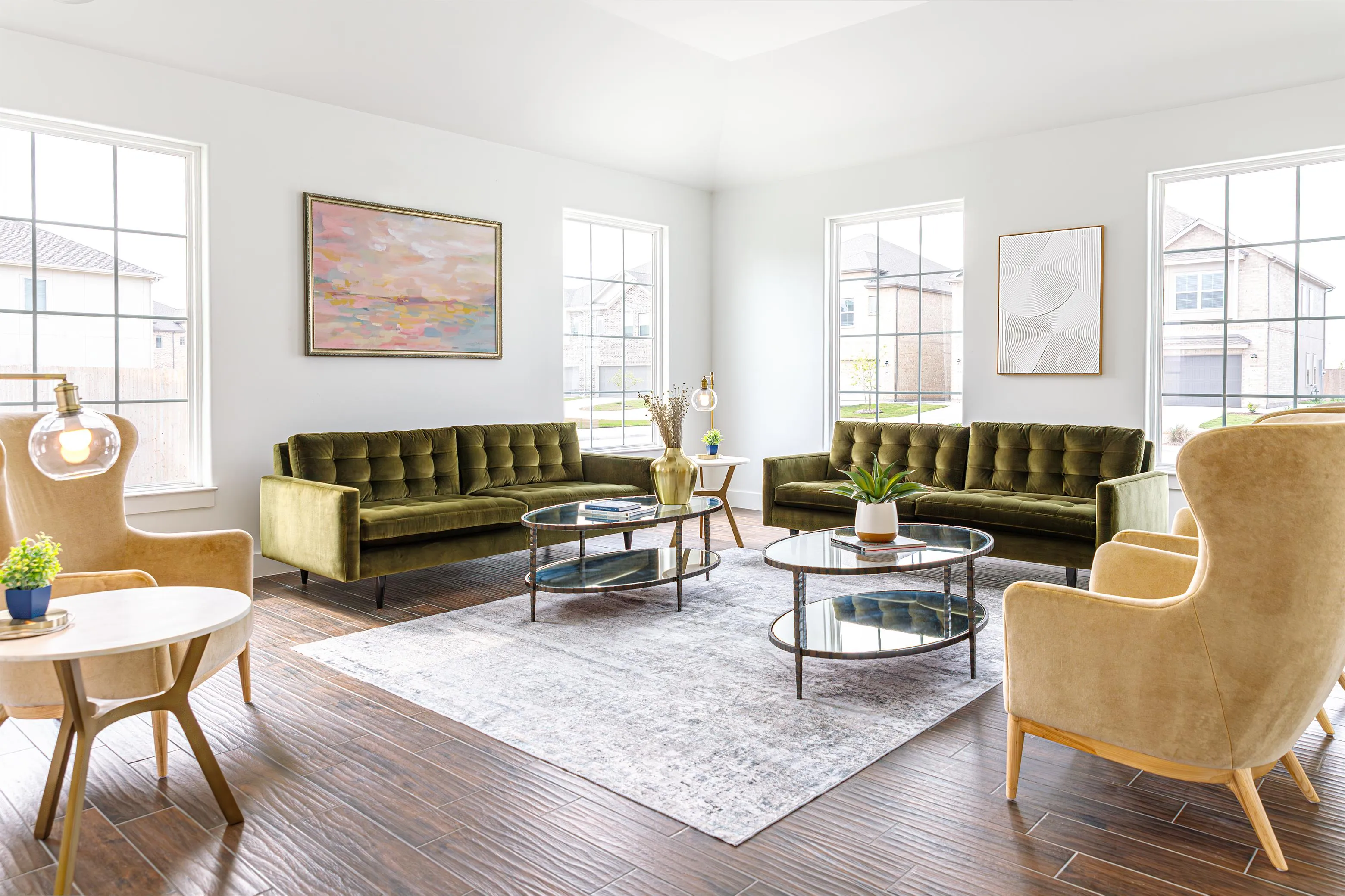 lodge sitting area with sofas and coffee tables