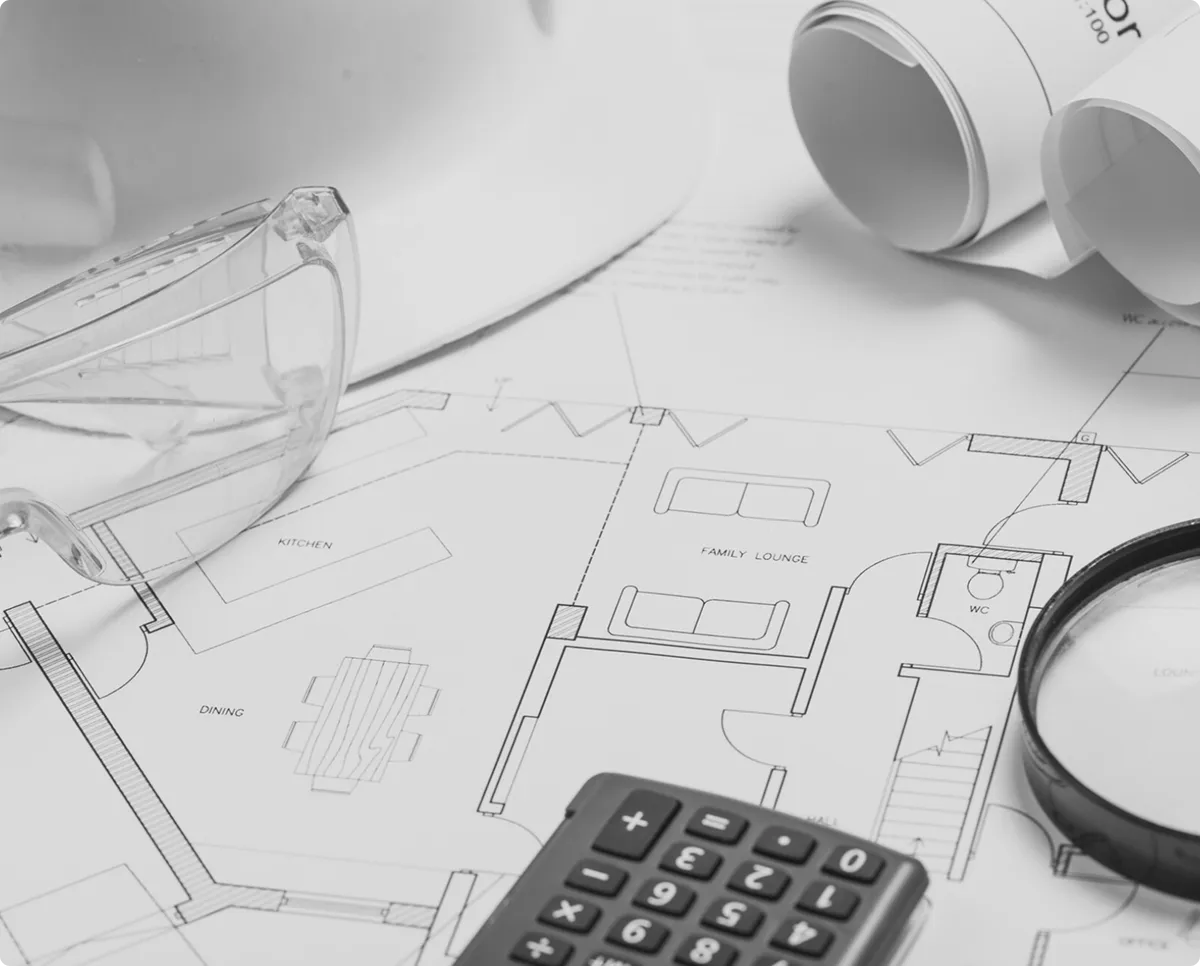 Projektmanagement im Maschinenbau mit Zeichnungen, Unterlagen und technischer Planung