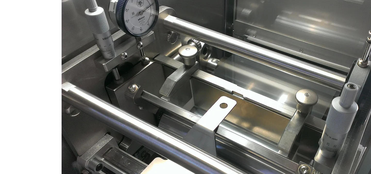 Detailaufnahme einer Anlage aus dem Präzisionsmaschinenbau