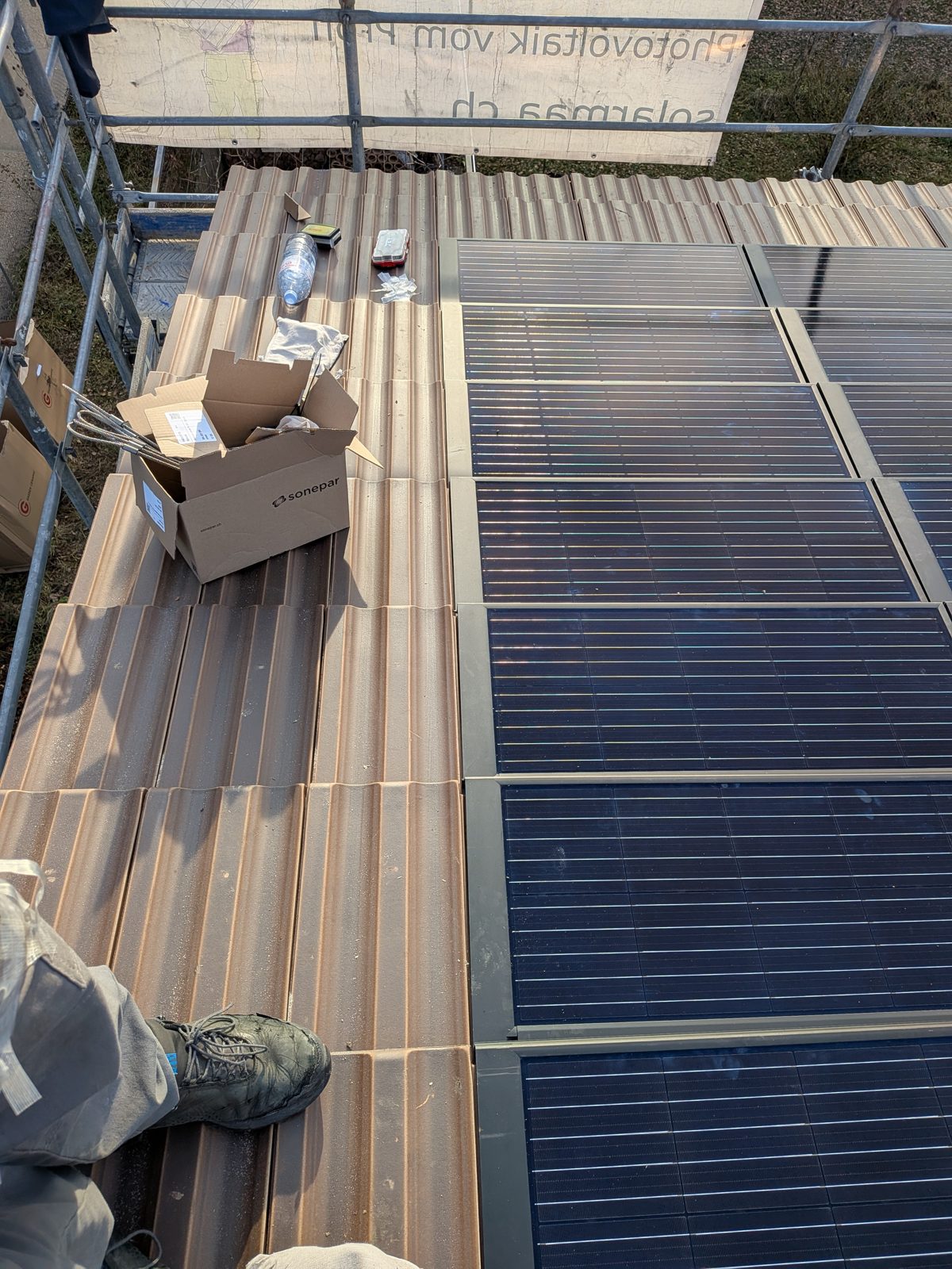 Evolium-Batteriespeicher mit Second-Life-Zellen, installiert von Solarmaa