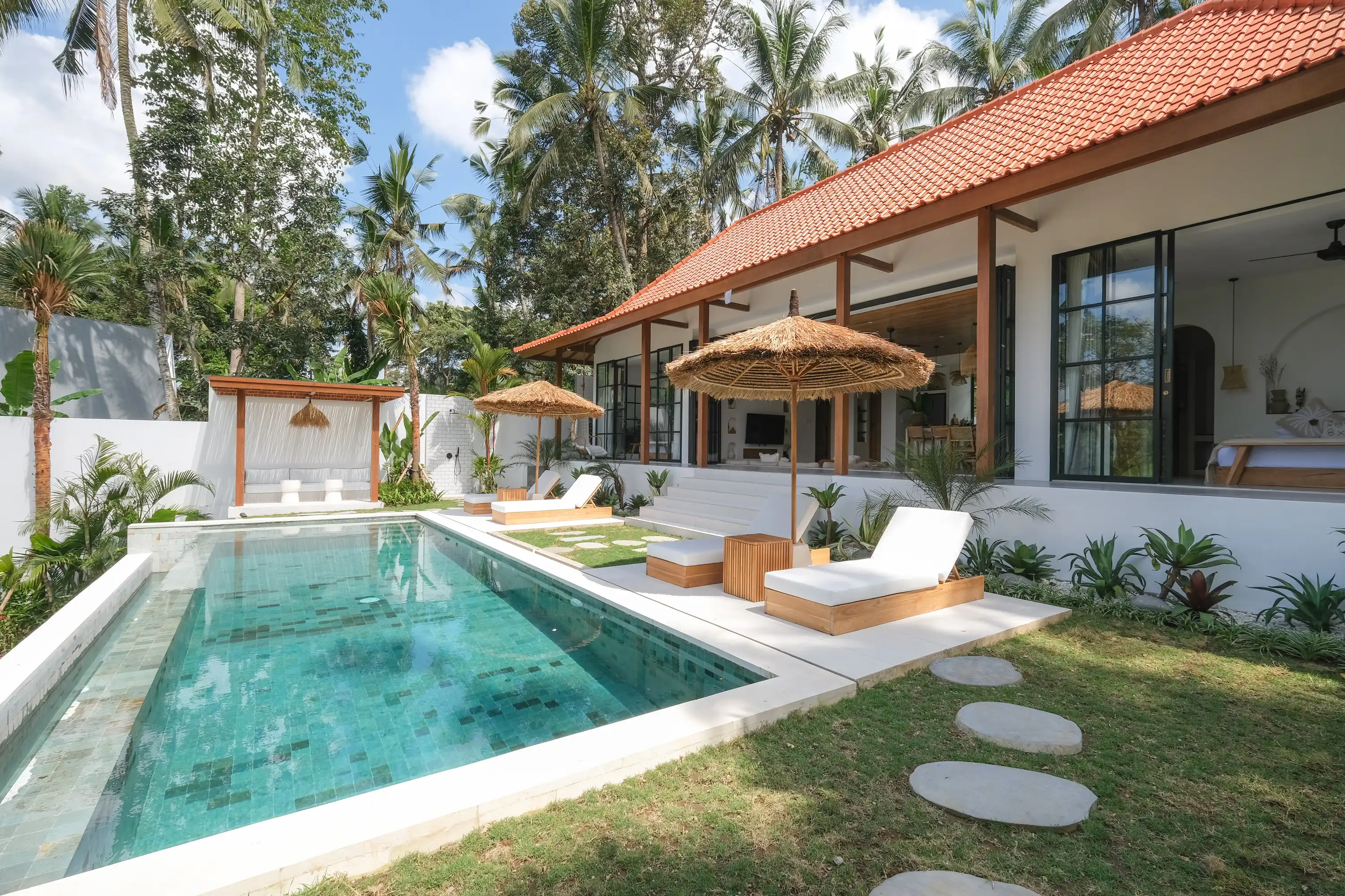 Villa Lestari in Ubud with pool and traditional Balinese architecture