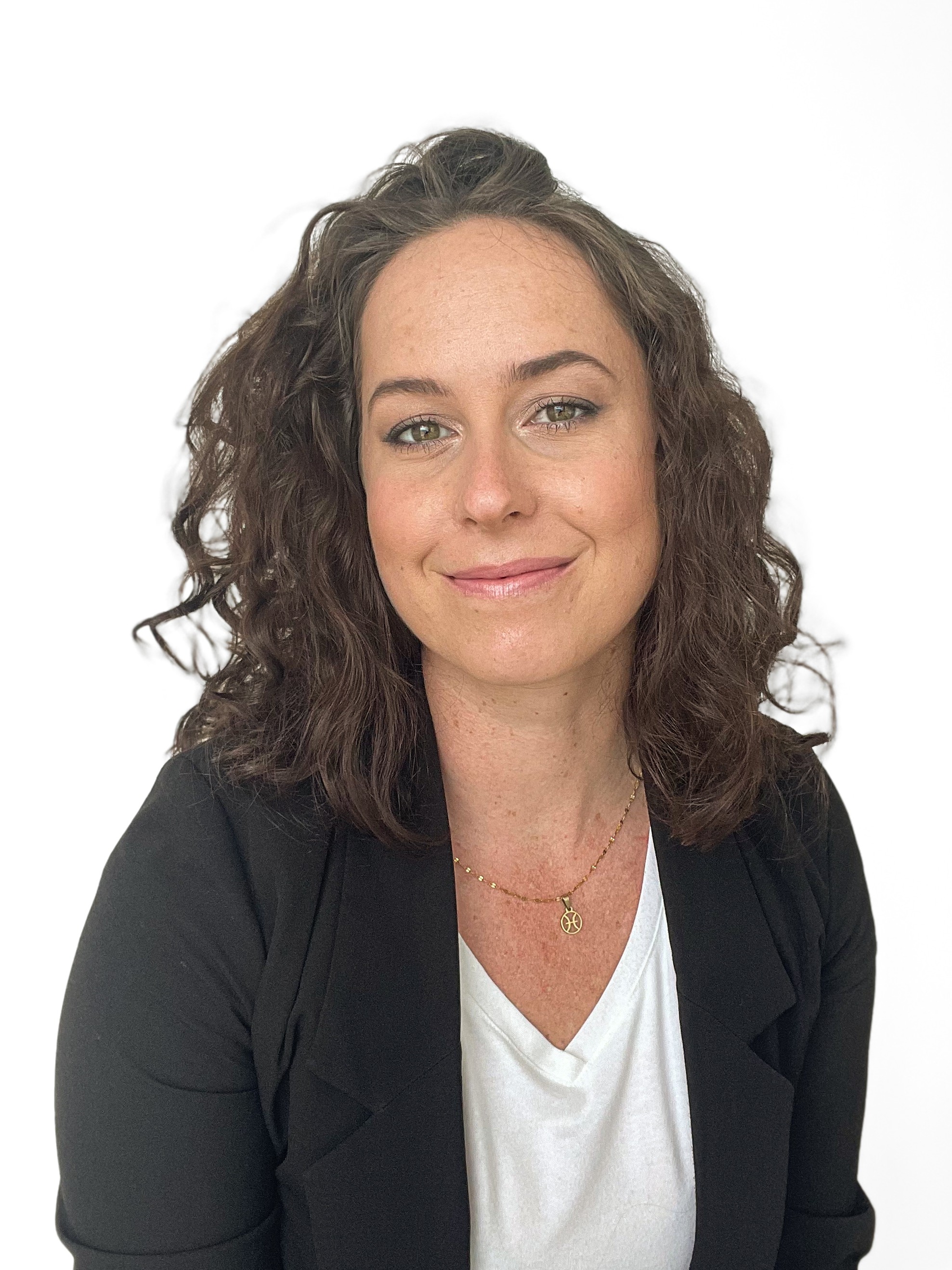 Portrait of Amanda Gustin, product and UX designer, in professional about page header