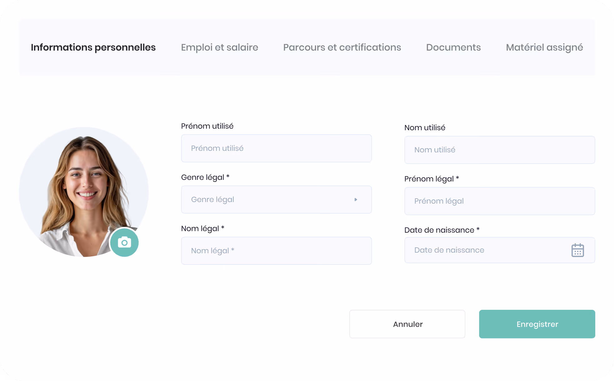 Formulaire de saisie des informations personnelles avec photo d'une femme souriante, champs pour prénom utilisé, nom utilisé, genre légal, prénom légal, nom légal, date de naissance, et boutons Annuler et Enregistrer.