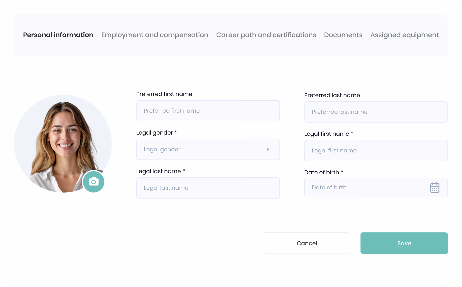 Formulaire de saisie des informations personnelles avec photo d'une femme souriante, champs pour prénom utilisé, nom utilisé, genre légal, prénom légal, nom légal, date de naissance, et boutons Annuler et Enregistrer.