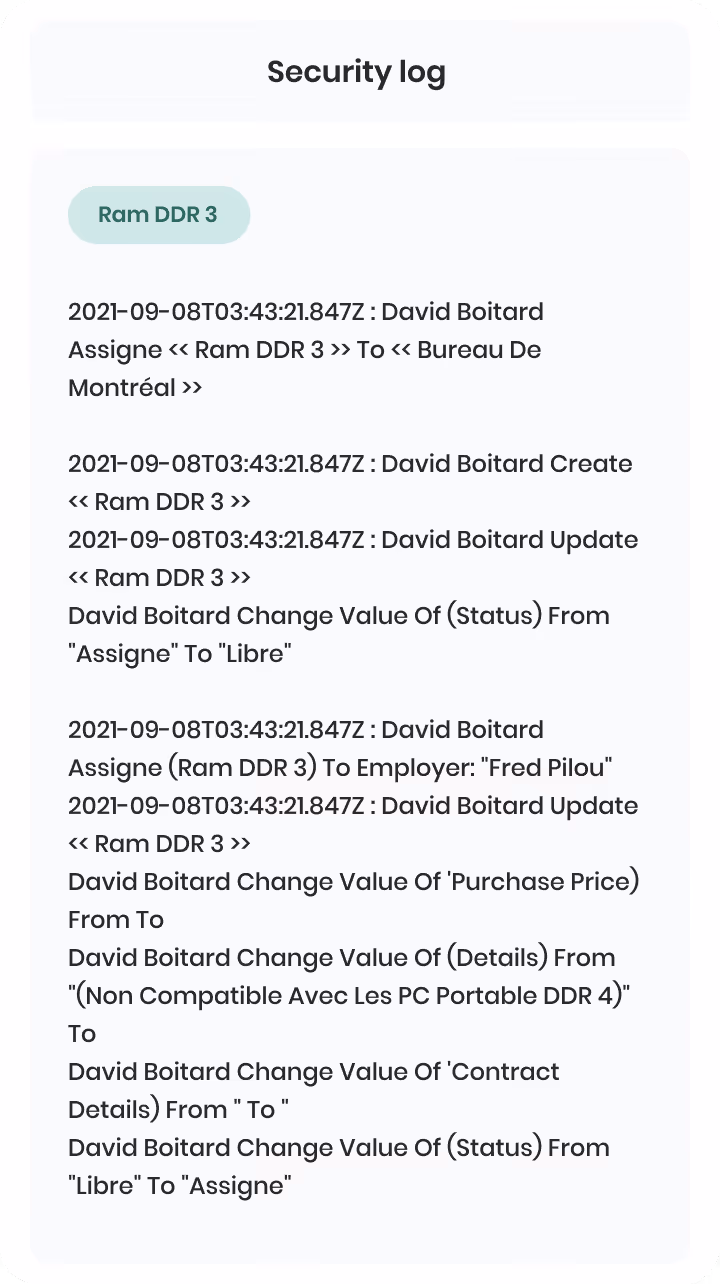 Interface montrant un tableau de parcours et certifications des employés avec leurs noms, photos, formations, un total de 2000$, et des boutons importer et exporter.