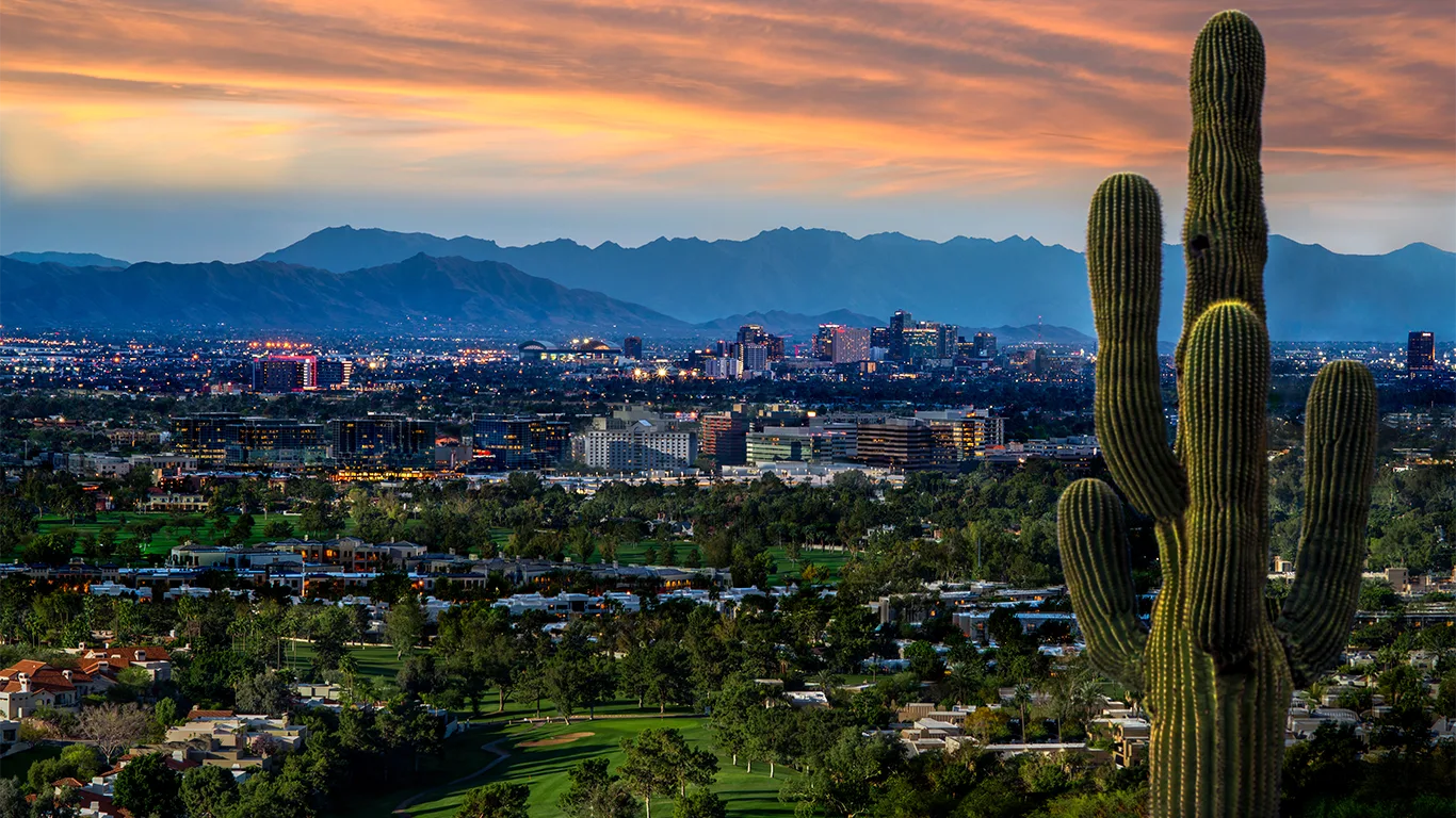 Thị trường nhà đất Arizona giữa năm 2026