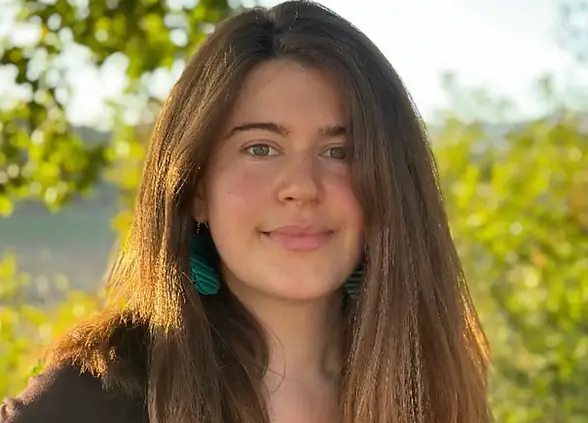 Julia Bouhey, Nutrithérapeute, spécialiste HTMA
