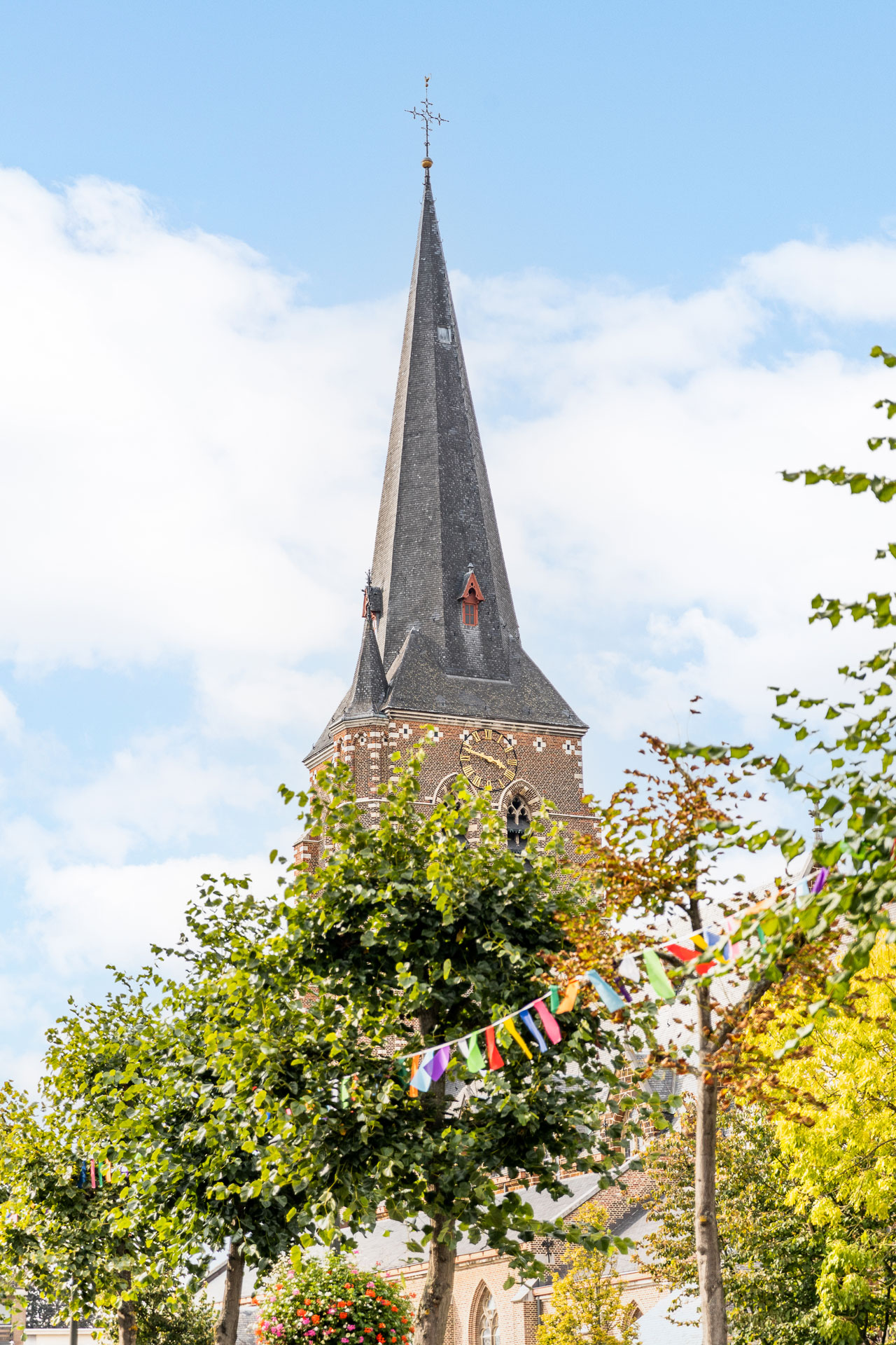 Mint Projects - Russelpark - Tessenderlo kerk
