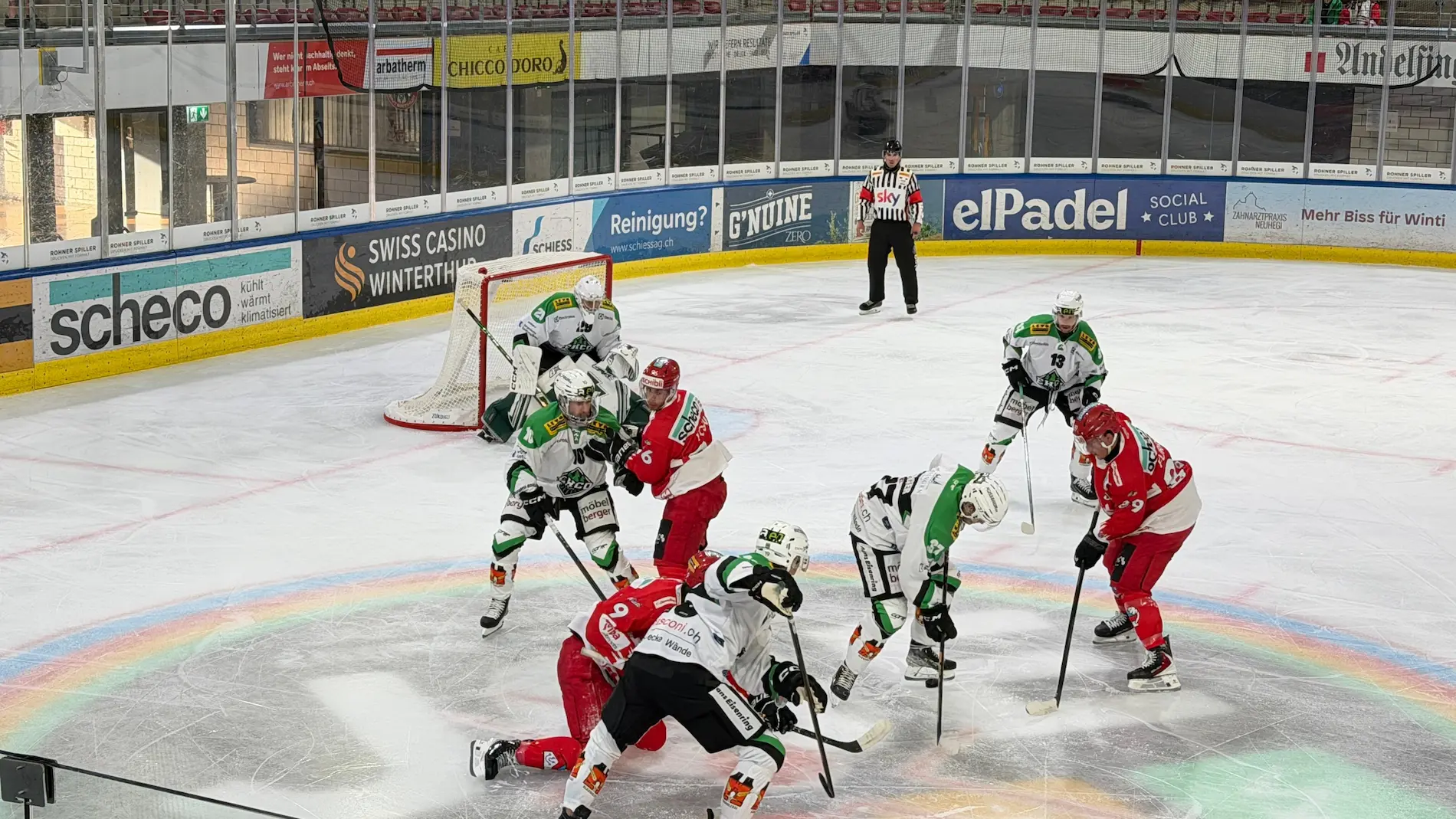 Willkommen beim EHC Olten – grünweisse Leidenschaft seit 1934. Aktuelle News, Spielplan, Tickets und mehr zur Sky Swiss League.