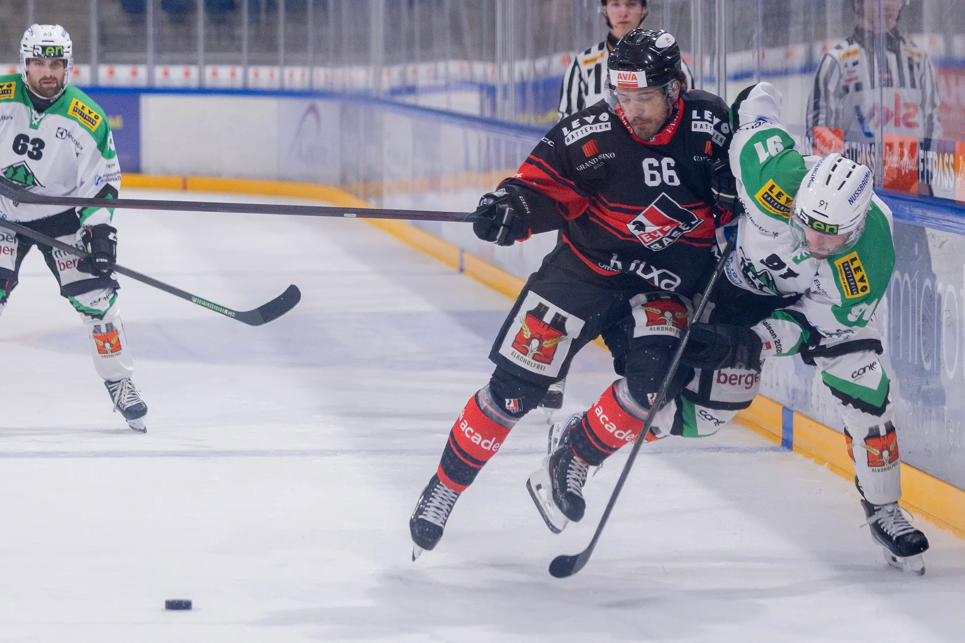 Willkommen beim EHC Olten – grünweisse Leidenschaft seit 1934. Aktuelle News, Spielplan, Tickets und mehr zur Sky Swiss League.