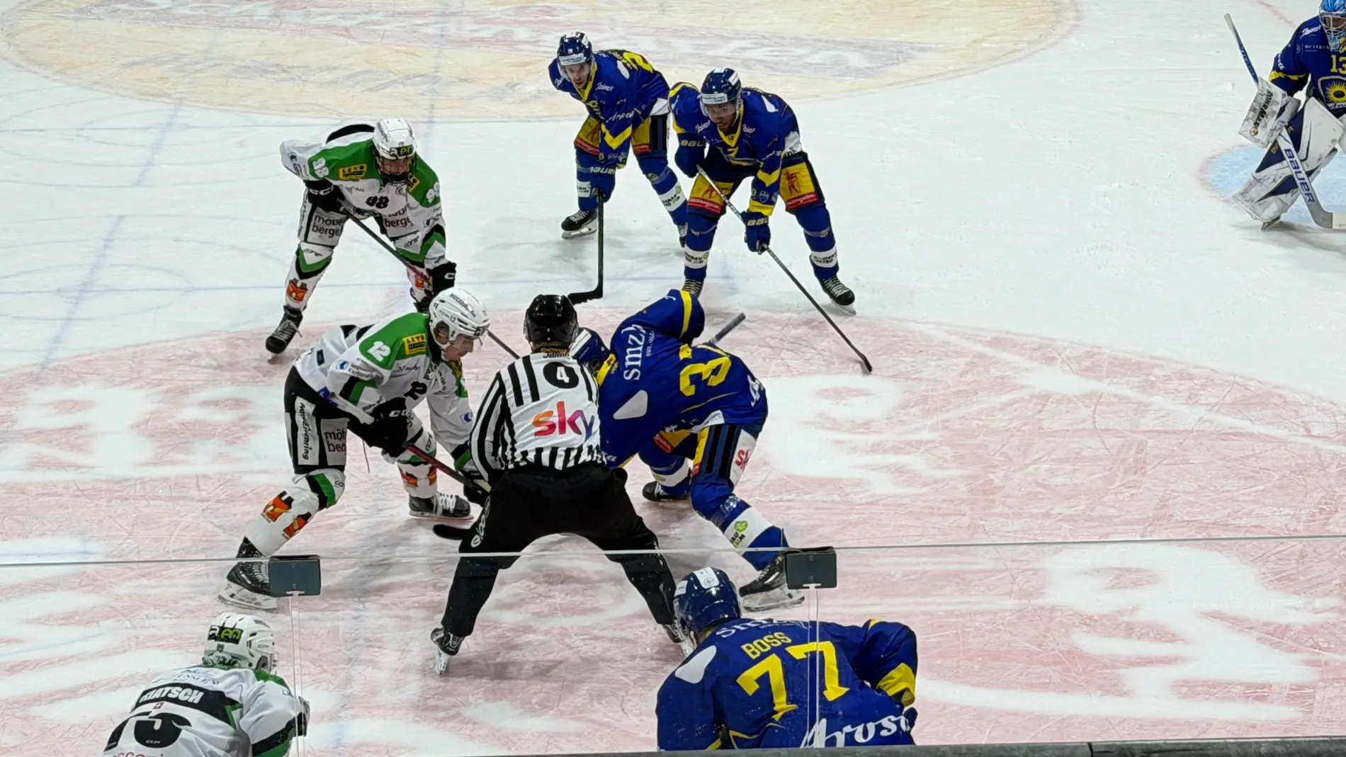 Willkommen beim EHC Olten – grünweisse Leidenschaft seit 1934. Aktuelle News, Spielplan, Tickets und mehr zur Sky Swiss League.