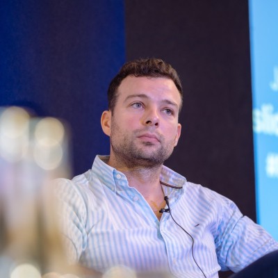 Headshot of Alex Knapman