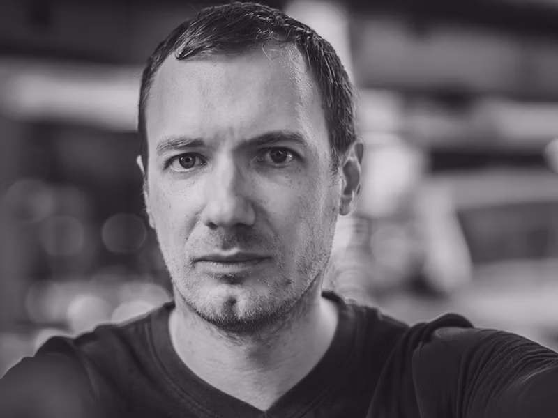 m.next Podcast Cover mit Christian Schiffer 