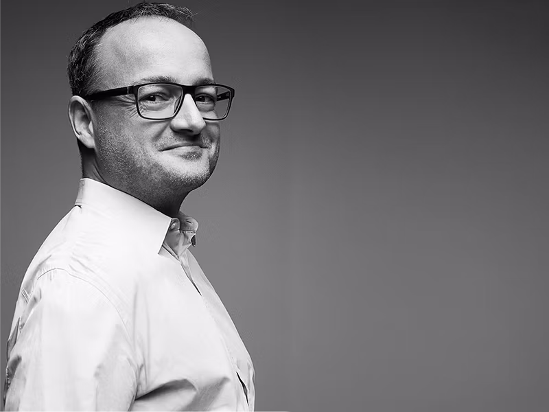 m.next Podcast Cover mit Harry Gatterer