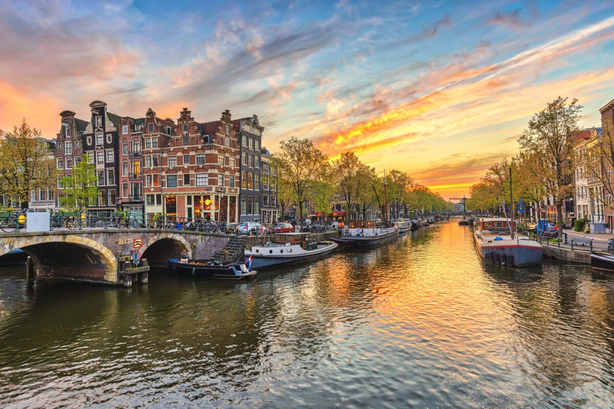 High-end residential and urban landscape in the Netherlands reflecting the premium quality of life and business-friendly environment for international professionals.