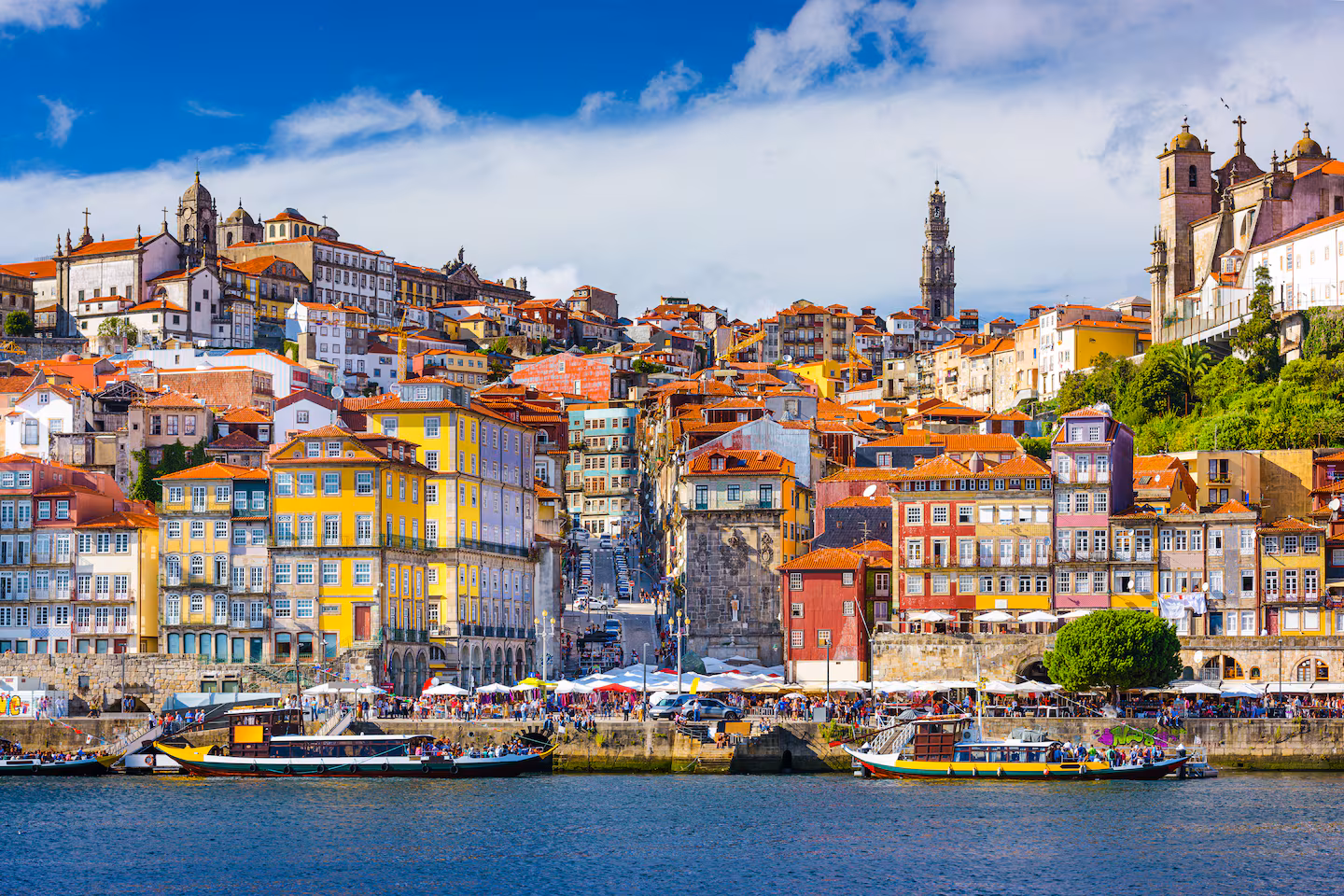 Historical buildings in Lisbon highlighting the infrastructure for investment funds and international company formations.