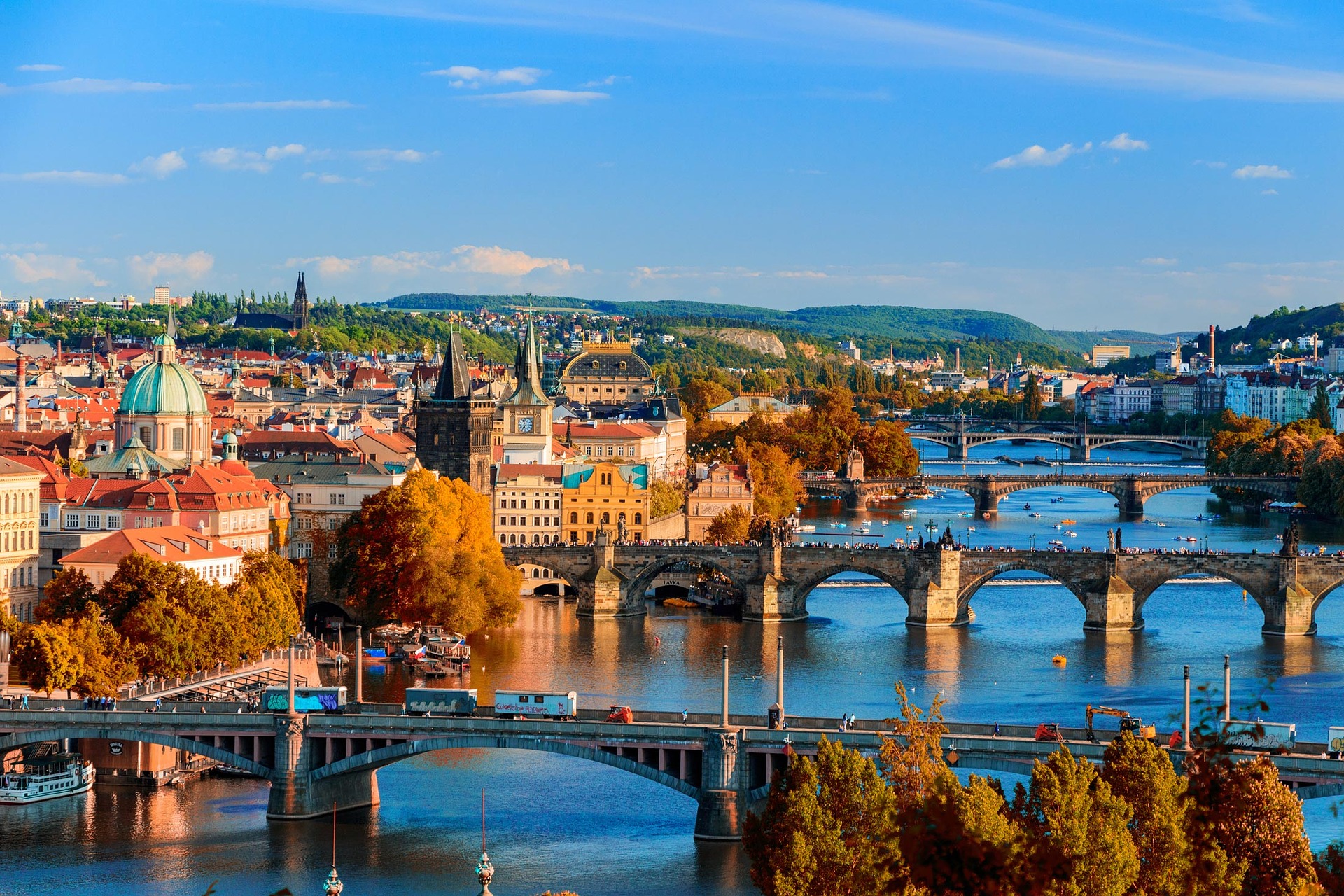 Scenic cityscape of Prague representing the high quality of life and central location for global entrepreneurs in Europe.