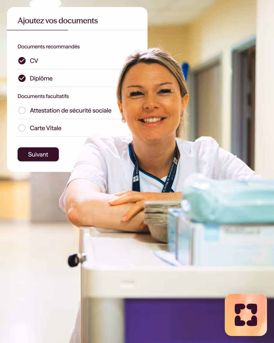 Infirmière souriante appuyée sur une table de travail avec un formulaire d'ajout de documents affiché, listant CV, diplôme, attestation de sécurité sociale et carte Vitale.