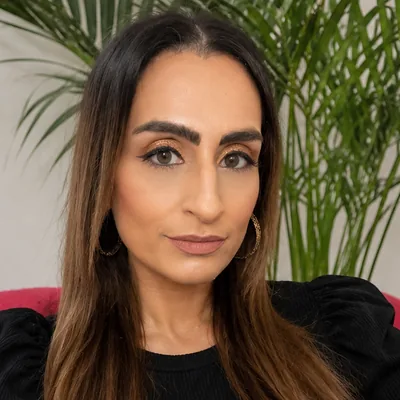 Khazina Hussain
