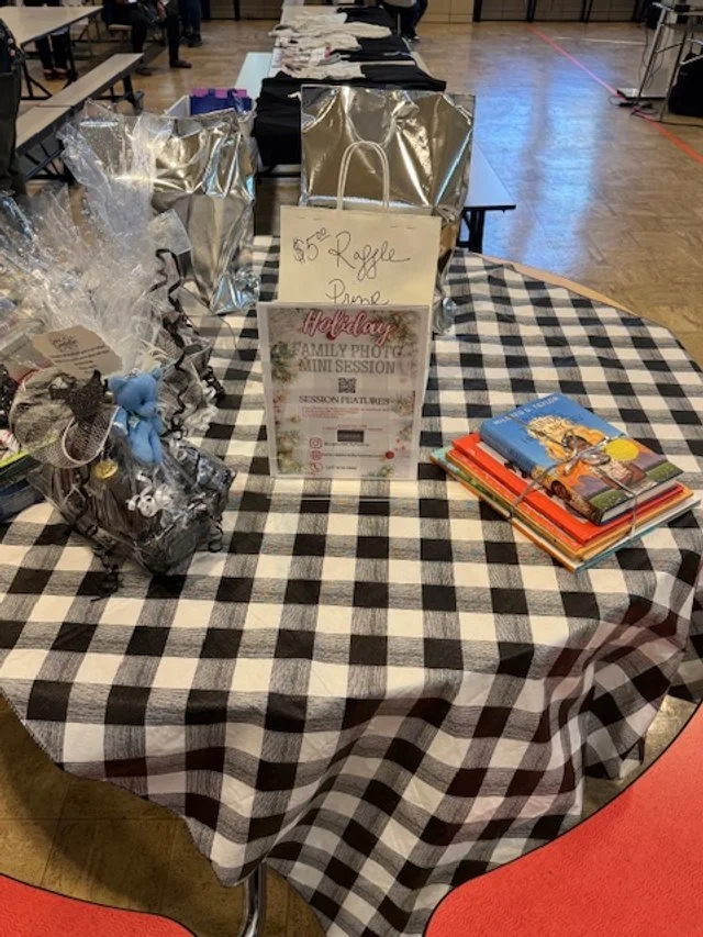Round table with black and white checkered tablecloth